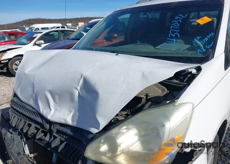 2005 Toyota Sienna Le from USA, damaged, VIN 5TDZA23C85S308768